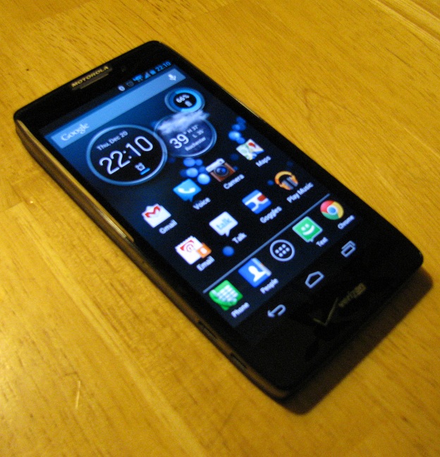 Droid_Razr_HD_device